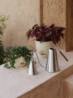 Audo Copenhagen Hydrous plantenspuit 19 cm, Steel< Gieters