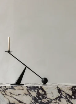 Audo Copenhagen Interconnect kandelaar 70 cm, Zwart< Kandelaars