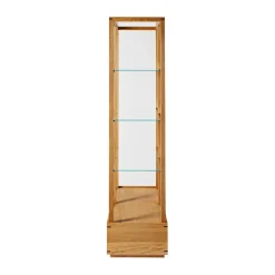 Kristina Dam Studio Japanese vitrinekast large, Warm geolied eik< Kasten & Vitrines