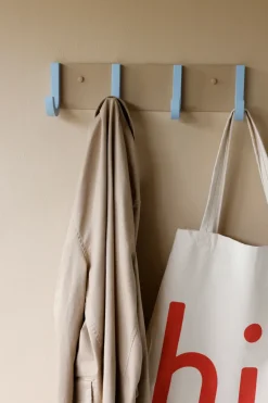 Design Letters Jay kledinghanger 4 haken, Beige-light blue< Kapstokken & Hangrekken