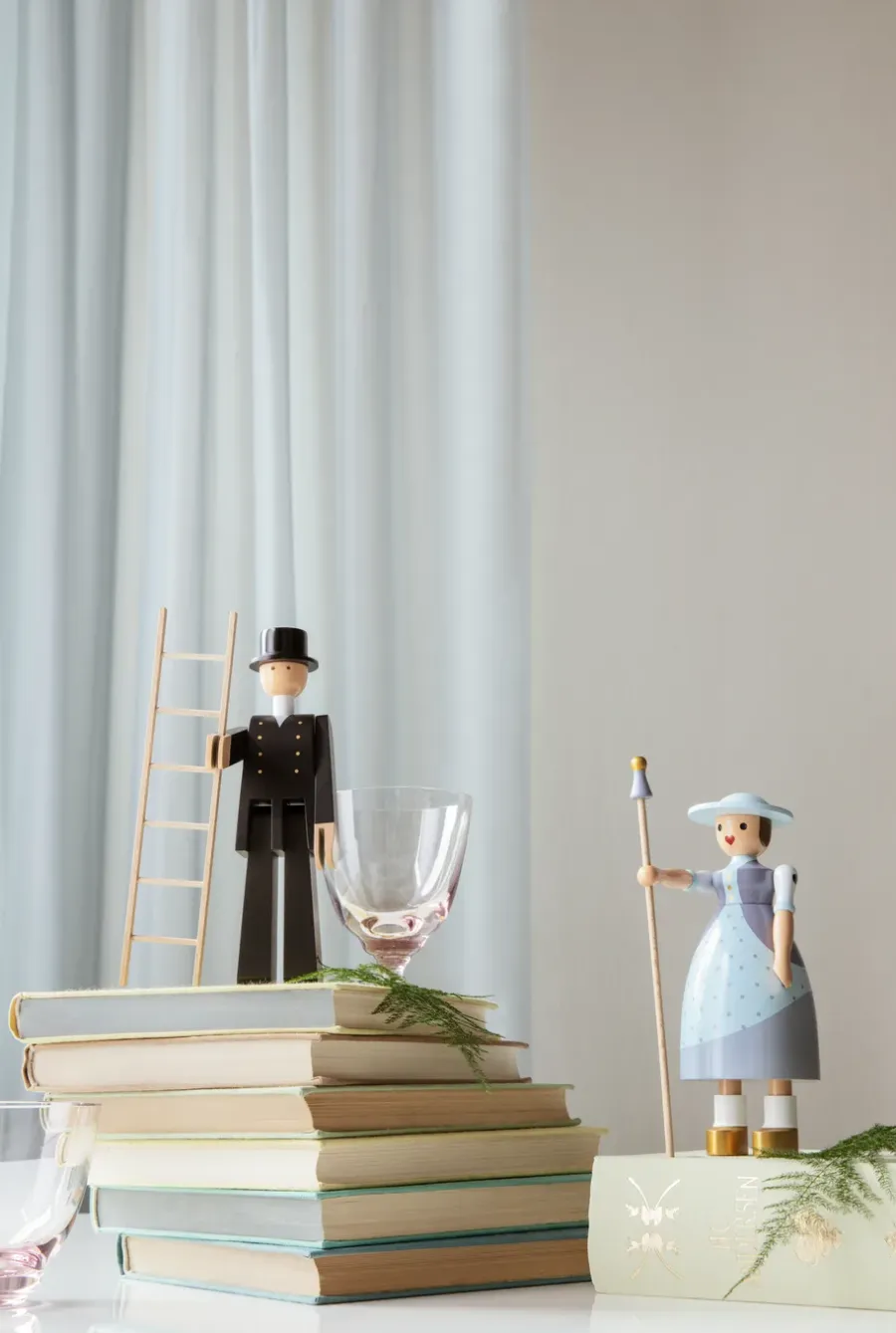 Kay Bojesen Denmark Kay Bojesen herderin, Lichtblauw< Houten Beelden