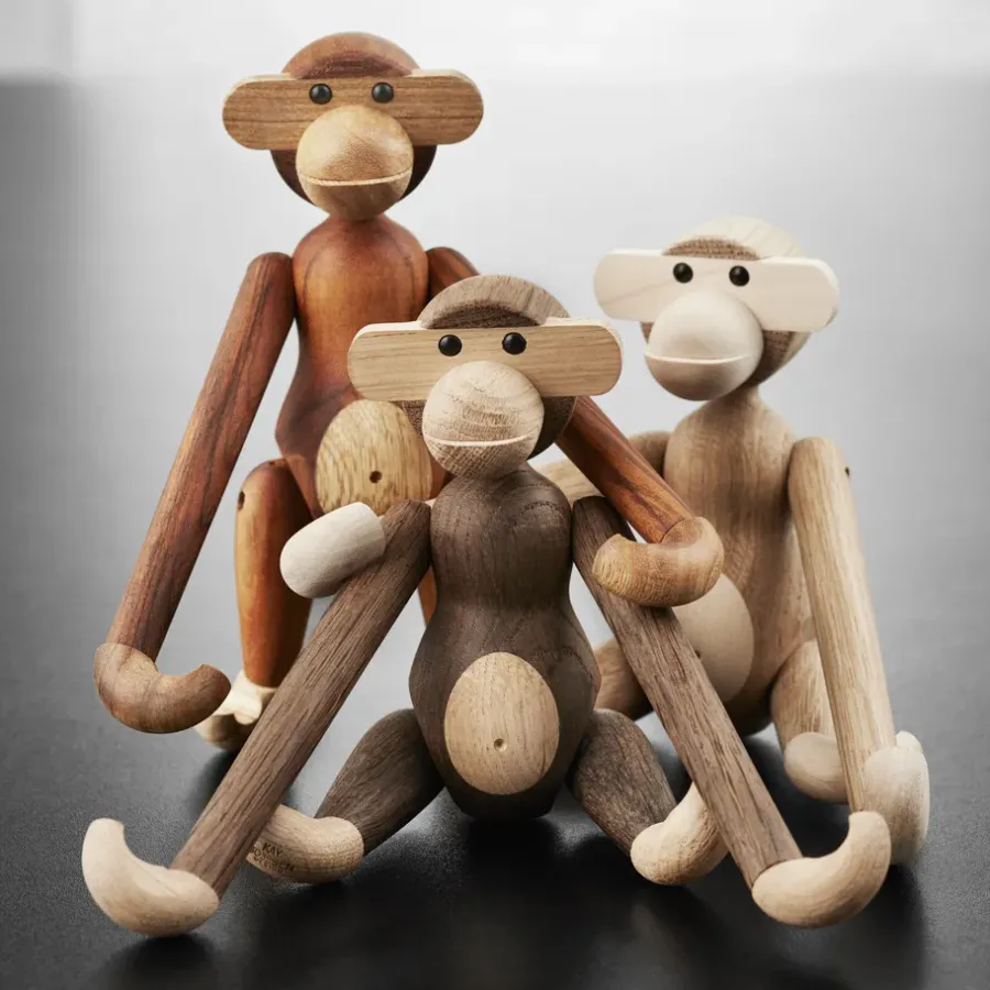 Kay Bojesen Denmark Kay Bojesen houten aap klein, eiken - gerookt eiken< Kinderkamer Interieuraccessoires|Kinderkamer Interieuraccessoires