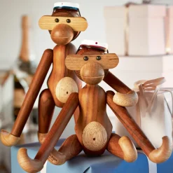Kay Bojesen Denmark Kay Bojesen studentenpet voor de kleine aap, Wit-blauw< Houten Beelden