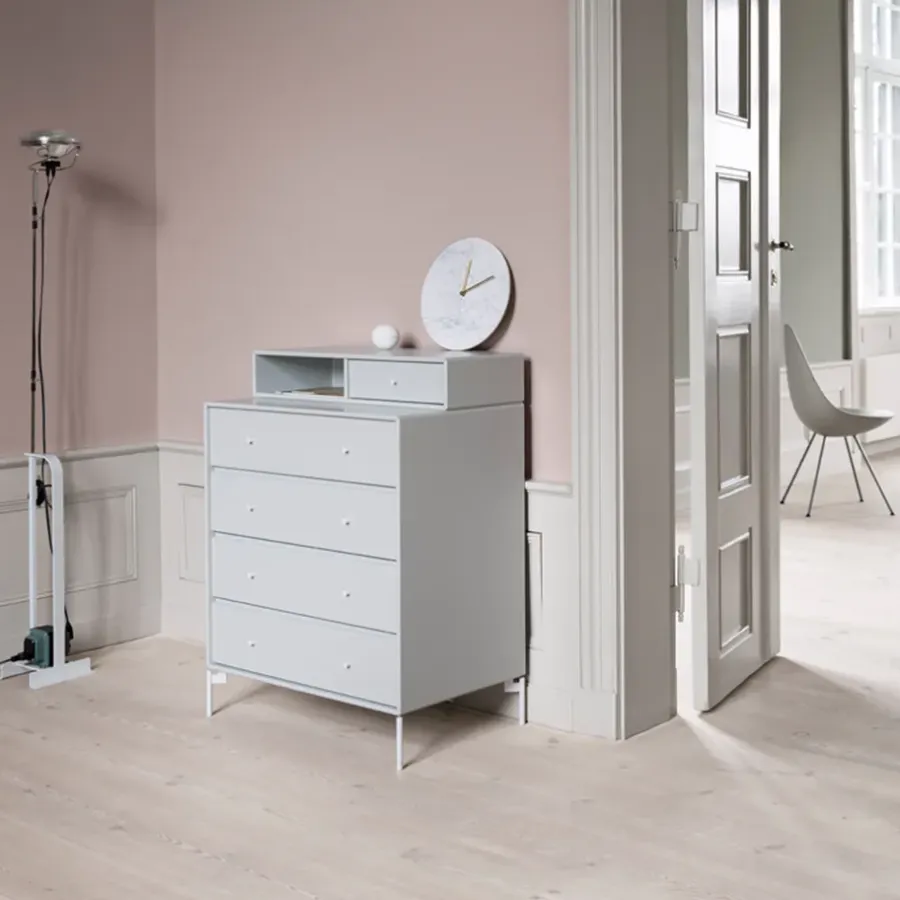 Montana Keep ladekast, nordic 09, gelakte poten in snow< Ladekasten & Ladeblokken