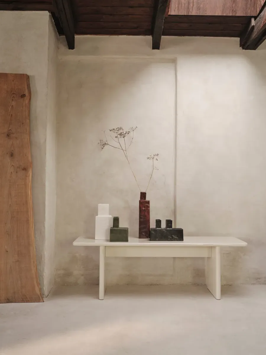 Ferm Living Koa vaas H17, Black< Vazen