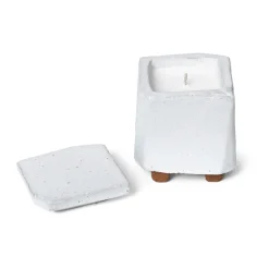 Ferm Living Kurinu geurkaars 40 h, White< Geurkaarsen & Aroma Diffusers