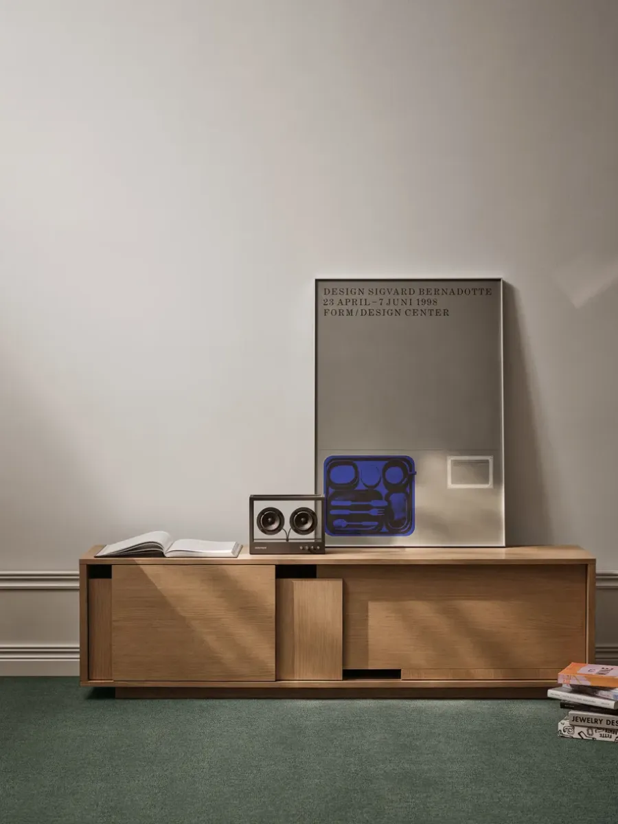 Design House Stockholm Layer dressoir, Eiken, 180x51 cm< Tv- & Mediameubels|Ladekasten & Dressoirs