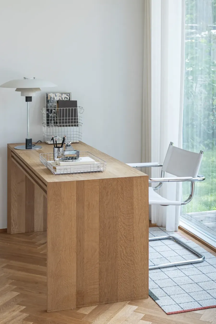 Mette Ditmer Lift dienblad 33,5x45,5 cm, Chrome< Opbergmanden