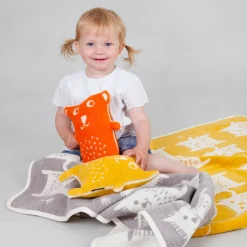 Klippan Yllefabrik Little bear knuffel, geel< Kinderkamer Interieuraccessoires|Kinderkamer Interieuraccessoires