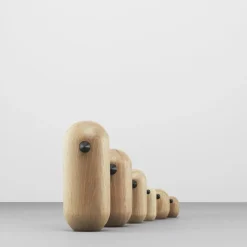 Normann Copenhagen Little Bird figuur eikenhout, 5 cm.< Houten Beelden
