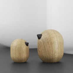 Normann Copenhagen Little Bird figuur eikenhout, 4,5 cm.< Houten Beelden