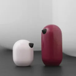 Normann Copenhagen Little Bird figuur, magenta - 5 cm.< Houten Beelden