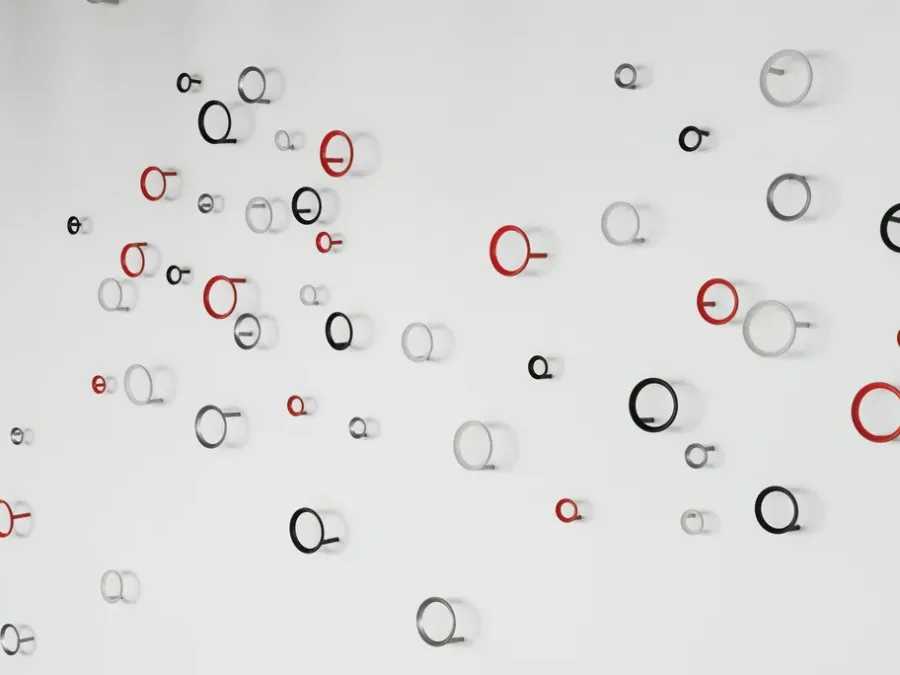Normann Copenhagen Loop haak large Ø9,4 cm, Warm Grey< Haken & Hangers