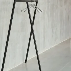 HAY Loop Stand Wardrobe klerenhanger, Black< Kapstokken & Hangrekken