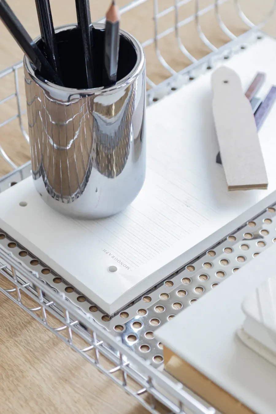 Mette Ditmer Lotus tandenborstelhouder, Chrome< Tandenborstelhouders