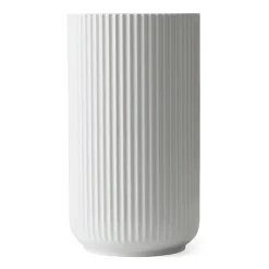 Lyngby Porcelæn Lyngby vaas wit, 38 cm.< Vazen