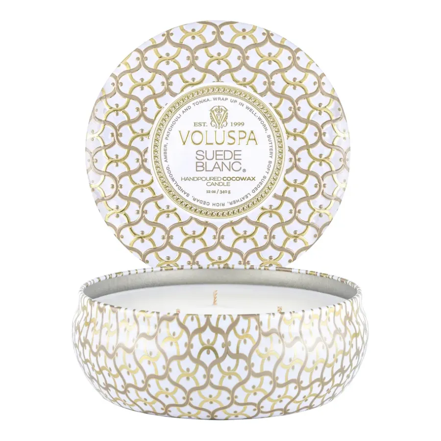 Voluspa Maison Blanc 3-wick Tin geurkaars 40 uur, Suede Blanc< Geurkaarsen & Aroma Diffusers