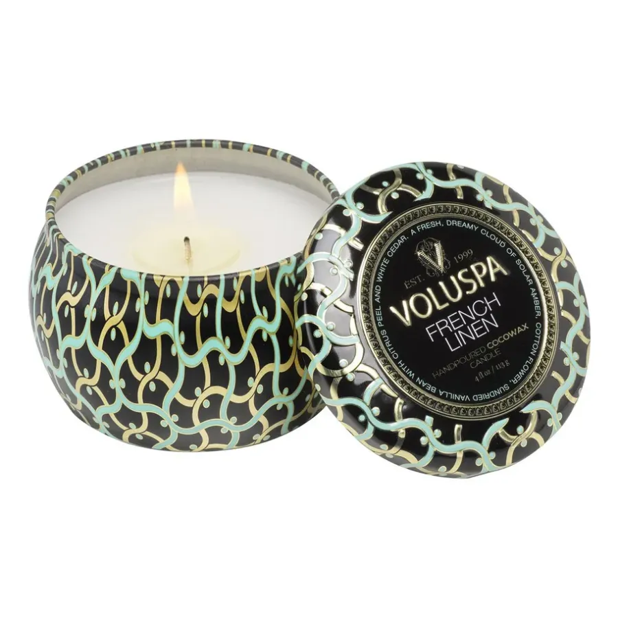 Voluspa Maison Noir Mini Tin geurkaars 25 uur, French Linen< Geurkaarsen & Aroma Diffusers