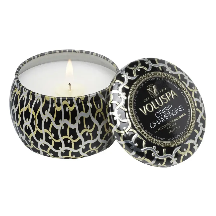 Voluspa Maison Noir Mini Tin geurkaars 25 uur, Crisp Champagne< Geurkaarsen & Aroma Diffusers