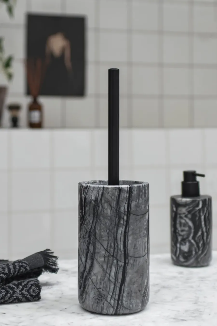 Mette Ditmer Marble wc-borstel 36 cm, Zwart-grijs< Toiletborstels