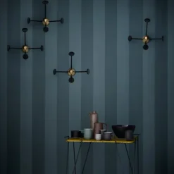 GUBI Matégot kapstak, zwart-messing< Kapstokken & Hangrekken