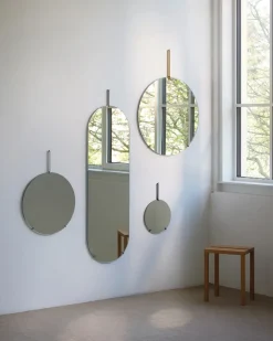 MOEBE wandspiegel 133 cm, Stainless steel< Wandspiegels