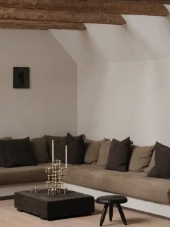 STOFF Nagel kandelaar, Geborsteld messing< Kandelaars