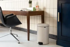 Brabantia New Icon pedaalemmer 20 liter, Soft beige< Pedaalemmers