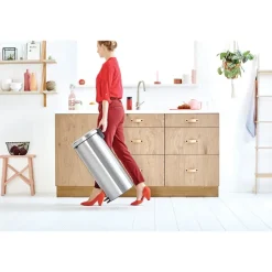 Brabantia New Icon pedaalemmer 30 liter, Matt steel fingerprint proof< Pedaalemmers