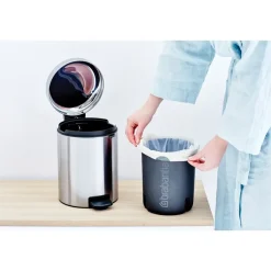 Brabantia New Icon pedaalemmer 5 liter, Matt steel fingerprint proof< Pedaalemmers