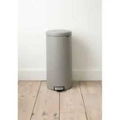 Brabantia New Icon pedaalemmer 30 liter, Mineral concrete grey< Pedaalemmers