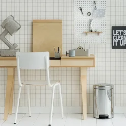 Brabantia New Icon pedaalemmer 12 liter, staal - glanzend< Pedaalemmers