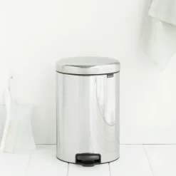 Brabantia New Icon pedaalemmer 20 liter, staal - glanzend< Pedaalemmers