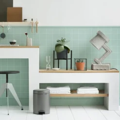 Brabantia New Icon pedaalemmer 5 liter, platina< Pedaalemmers