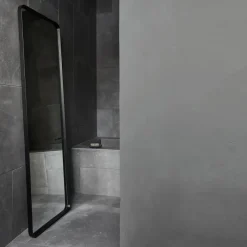 Audo Copenhagen Norm Floor vloerspiegel, zwart< Staande Spiegels