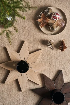 Scandi Living Norr kerstboomvoet, Wit geglazuurd< Kerstdecoraties