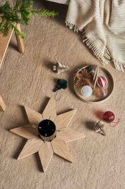 Scandi Living Norr kerstboomvoet, Wit geglazuurd< Kerstdecoraties