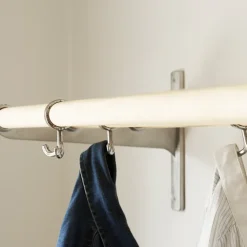 Essem Design Nostalgi Wandkapstok, koper, zwart frame< Kapstokken & Hangrekken