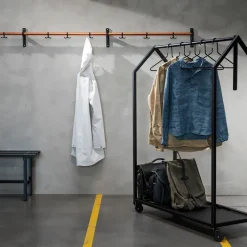 Essem Design Nostalgi Wandkapstok, koper, zwart frame< Kapstokken & Hangrekken