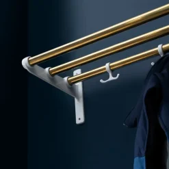 Essem Design Nostalgi Schoenenrek of hoedenplank, wit, zwart frame< Garderobehaken & Hoedenplanken