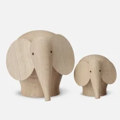 Woud Nunu houten olifant, middel< Houten Beelden