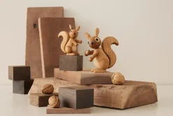 Spring Copenhagen Peanut eekhoornjong decoratie 8,5 cm, Eik< Houten Beelden