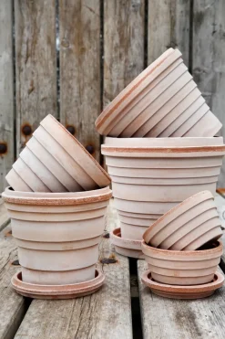Bergs Potter Planet Mars pot Ø12 cm, Roze< Bloempotten