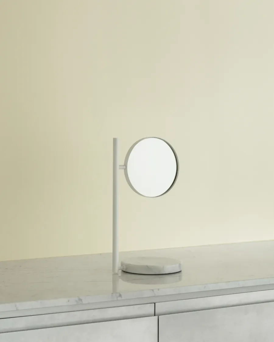 Normann Copenhagen Pose dubbelzijdige tafelspiegel 21x39 cm, Wit< Tafelspiegels