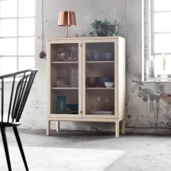Stolab Prio kast hoog, berkenhout witgeolied, glazen deur< Kasten & Vitrines