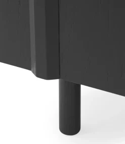 Normann Copenhagen Rib bijzettafel 45x159 cm, Soft Black< Ladekasten & Dressoirs