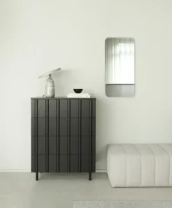 Normann Copenhagen Rib commode 4 lades, Soft Black< Ladekasten & Dressoirs