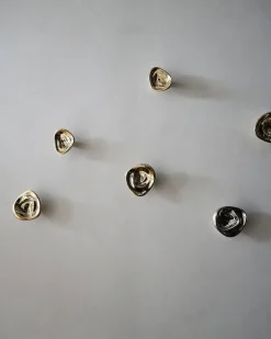 Hein Studio Ripple no. 02 grote knop, Brass< Haken & Hangers