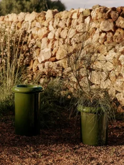 Ferm Living Rollo pot Ø31x46 cm, Moss Green< Bloempotten