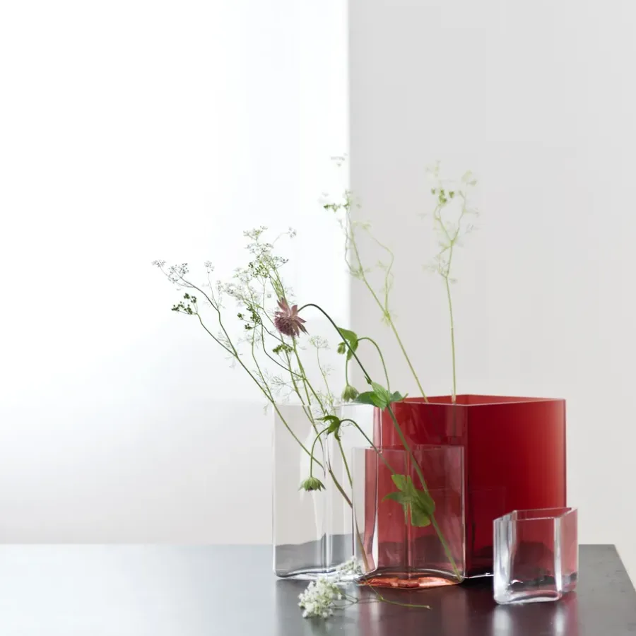 Iittala Ruutu vaas 11,5 x 14 cm, cranberryrood< Vazen